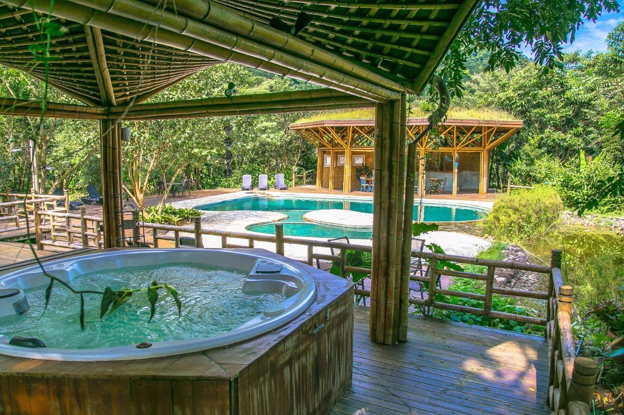 Bangalô Deluxe com Vista do Jardim